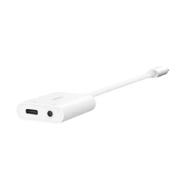 صورة محول RockStar بمنفذ صوت 3.5 ملم مع شحن USB-C ويدعم الشحن السريع حتى 60 واط من بيلكن